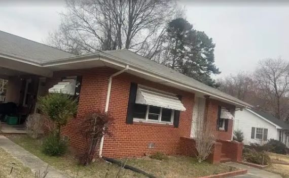 can't sell house in Greensboro repair