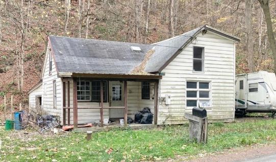 can't sell house in Knoxville foundation