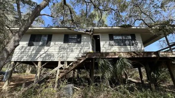 can't sell house in Miami repair